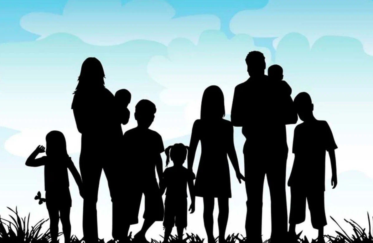 Поддержка многодетных в 2024 году последние. Многодетная семья. Большая семья. Много детей в семье. Семья картинки.